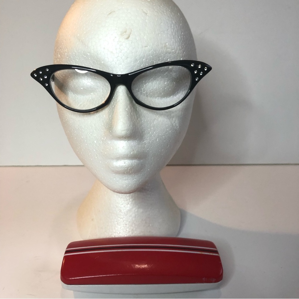 Woman’s fashion cat eye glasses - Picture 15 of 15